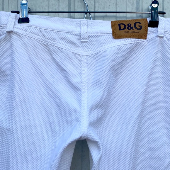 Dolce & Gabbana White Capris - Picture 4 of 10